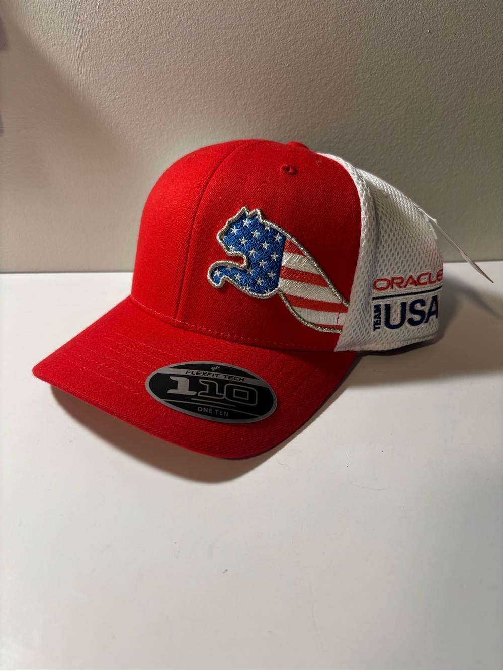 PUMA Oracle Team USA hat NWT